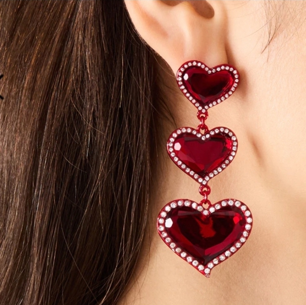 ❤️🔹️ BETSEY JOHNSON🔹️ LOVE SPELL DROP EARRINGS RED - Picture 5 of 9